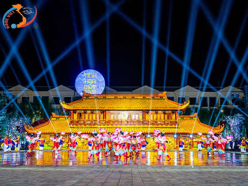 TOUR PHÚ QUỐC - VINWONDERS - GRAND WORLD - KISS BRRIDGE