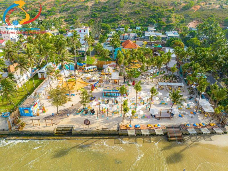 PHAN THIẾT - TRẢI NGHIỆM XE JEEP CHINH PHỤC MŨI NÉ